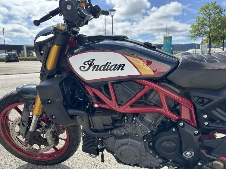 INDIAN FTR 1200 CARBON limited edition