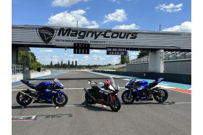 YAMAHA YZF 1000 R1