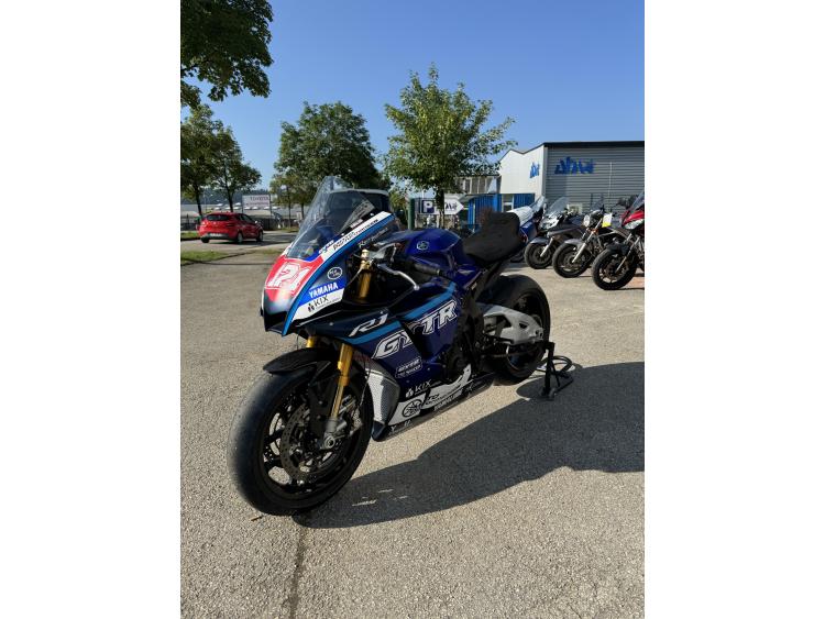 YAMAHA YZF 1000 R1 M GYTR