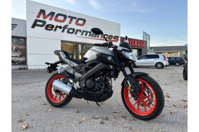 YAMAHA MT-125