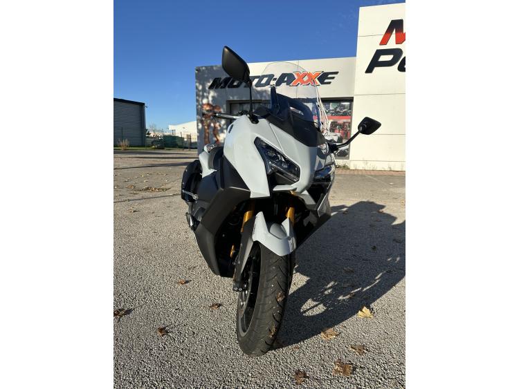YAMAHA XP T-MAX 560 TECH MAX